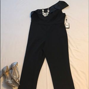 New Adrianna Papell Black Jumpsuit - Size 12